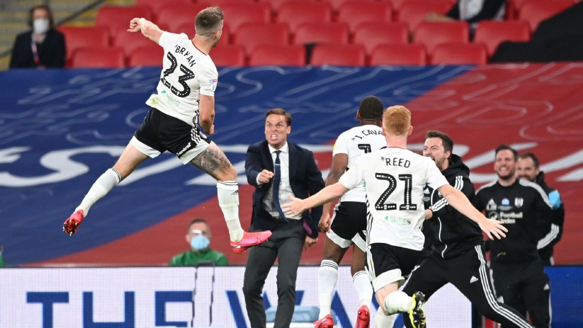 人士都倍感 人士都倍感